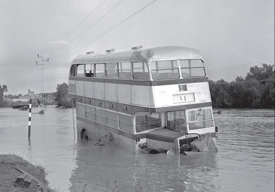 Flooding in Tel Aviv, in the winter of 1951. Credit:  RUDI WEISSENSTEIN/THE PHOTOHOUSE
