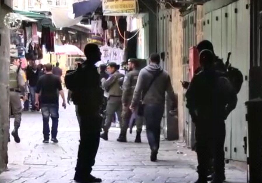 Border Police officers in Jerusalem's Old City. Credit: Israel Police