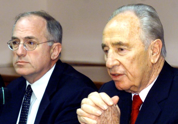 Former US ambassador Dan Kurtzer (left) sits with late former president Shimon Peres 