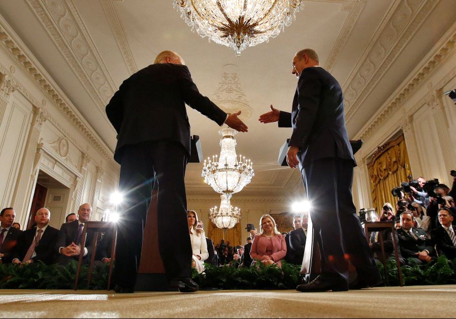 PM Netanyahu shakes hands with US President Donald Trump (Photo by: Reuters)